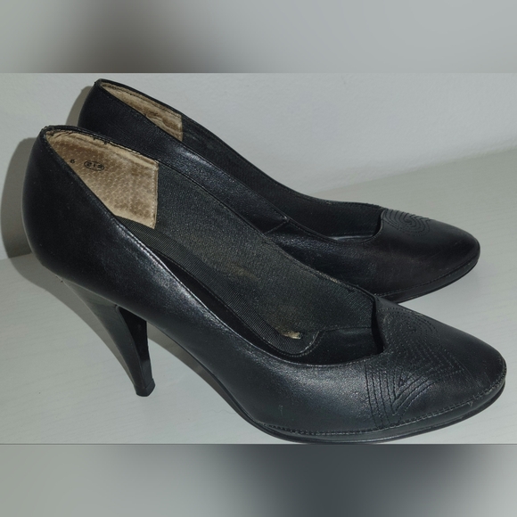 Vintage Black Women's Heels - Picture 2 of 5